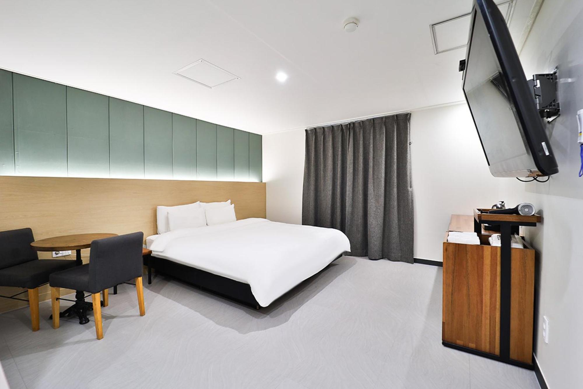 Calm Rest Hotel Busan Sasang Zewnętrze zdjęcie