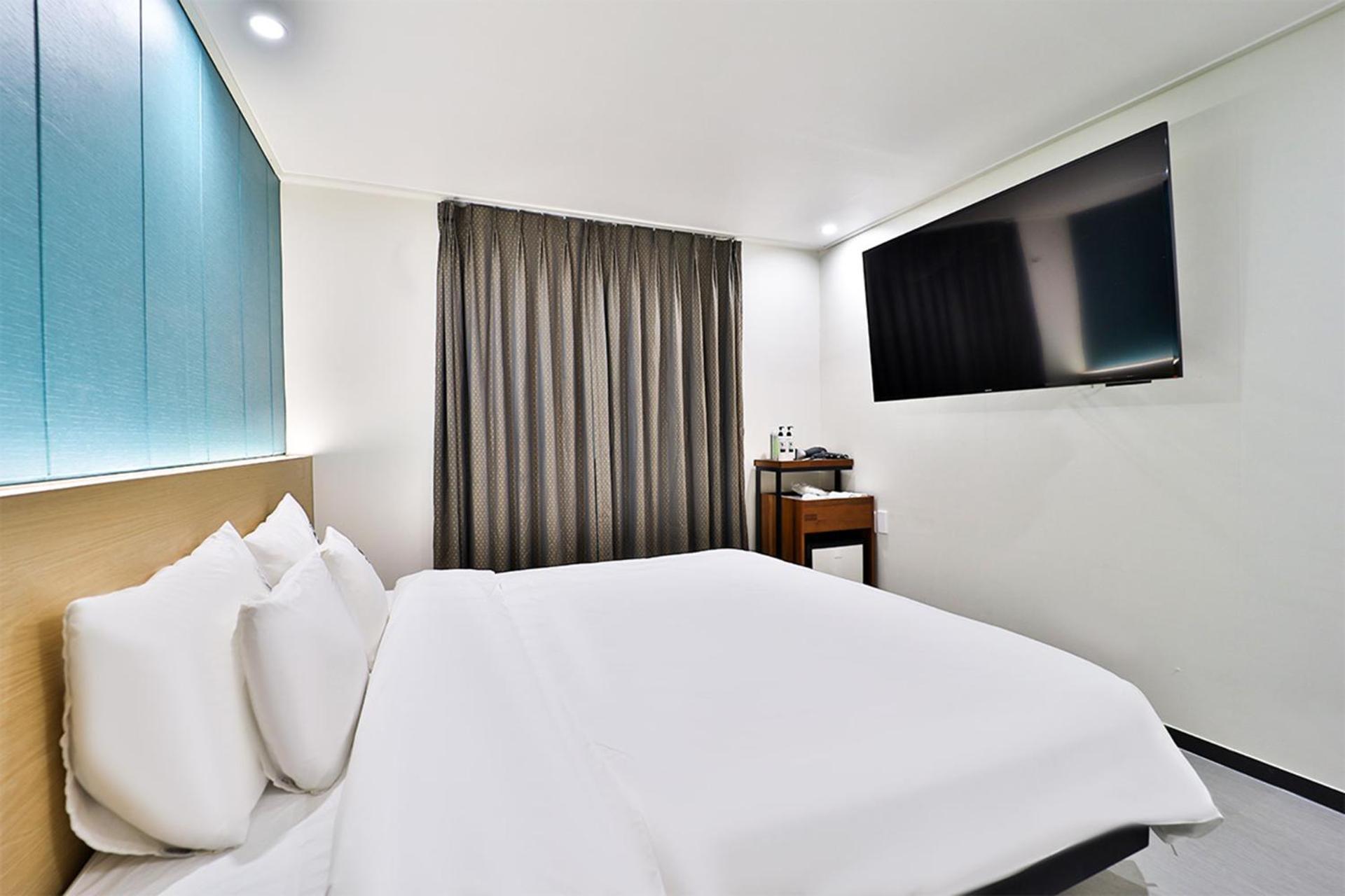 Calm Rest Hotel Busan Sasang Zewnętrze zdjęcie