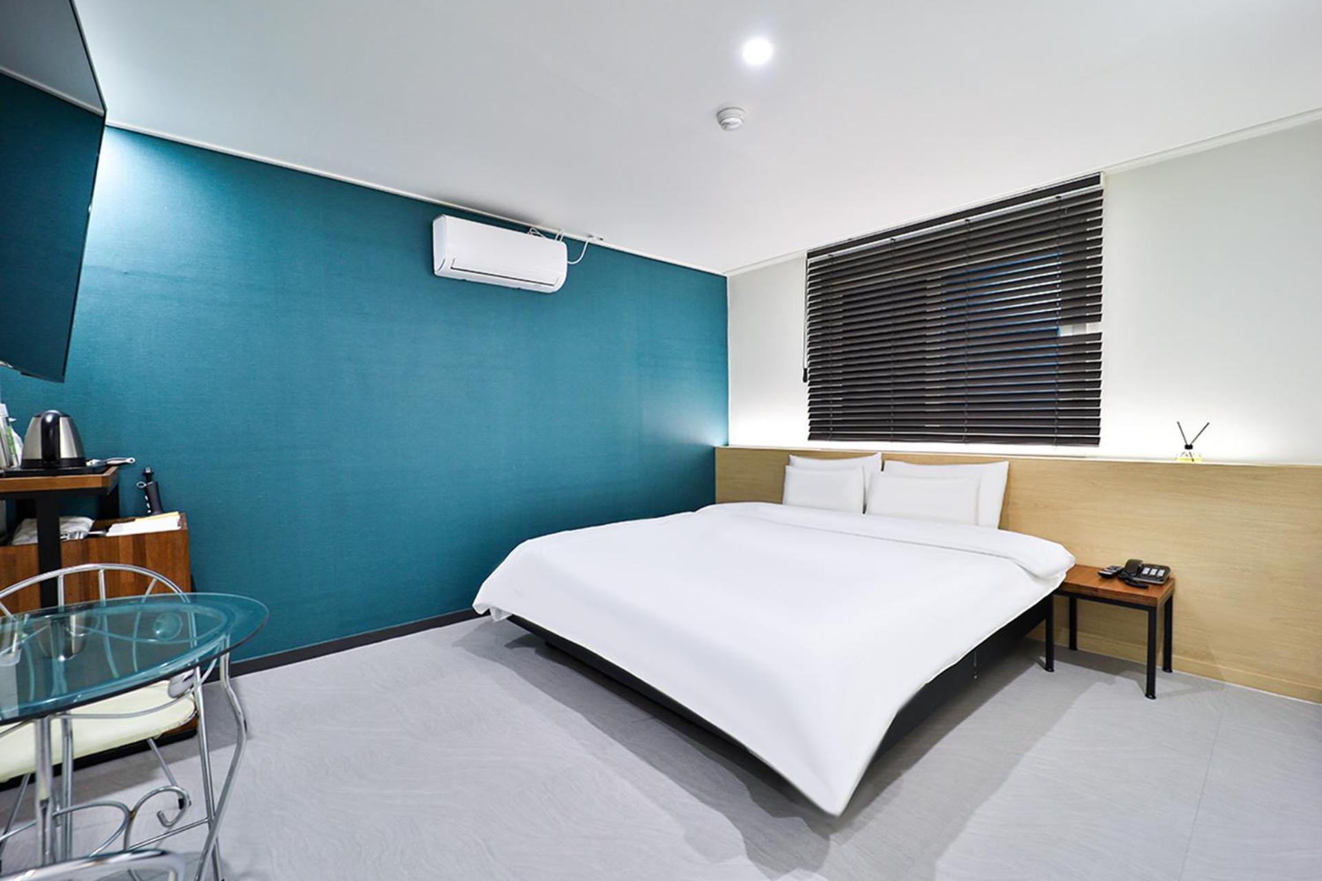 Calm Rest Hotel Busan Sasang Zewnętrze zdjęcie