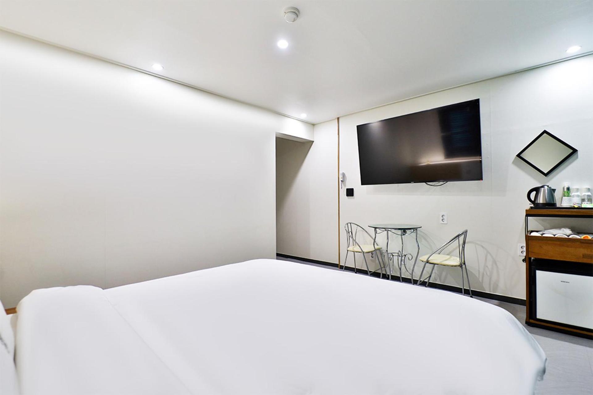 Calm Rest Hotel Busan Sasang Zewnętrze zdjęcie