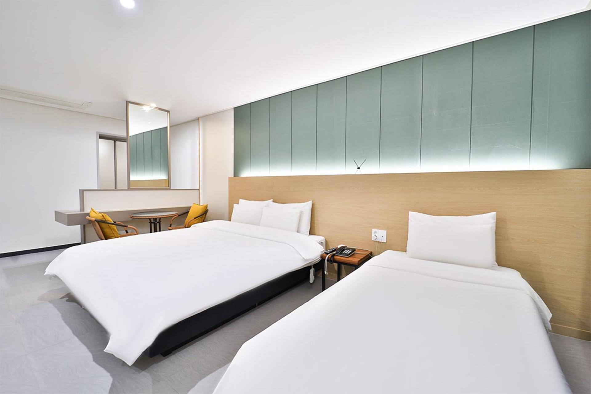 Calm Rest Hotel Busan Sasang Zewnętrze zdjęcie