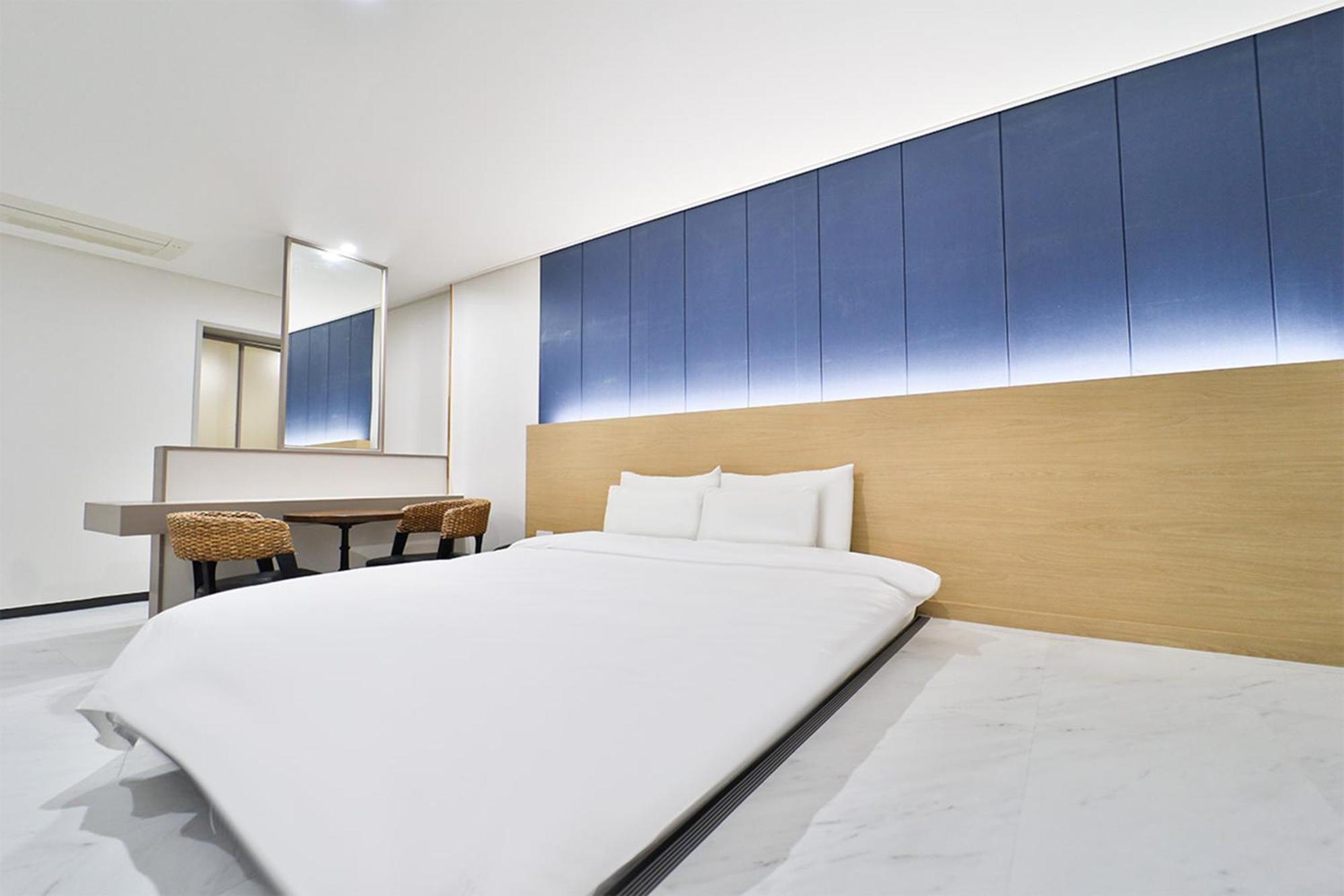 Calm Rest Hotel Busan Sasang Zewnętrze zdjęcie